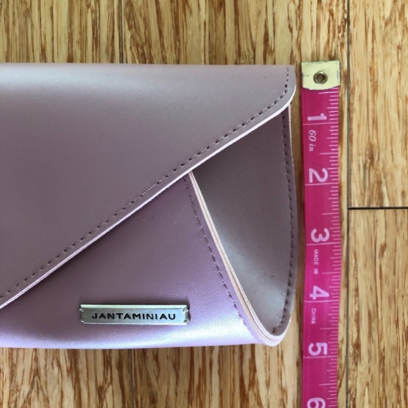 Jantaminiau/KLM travel wristlet 8.25” x 5” - Picture 2 of 4